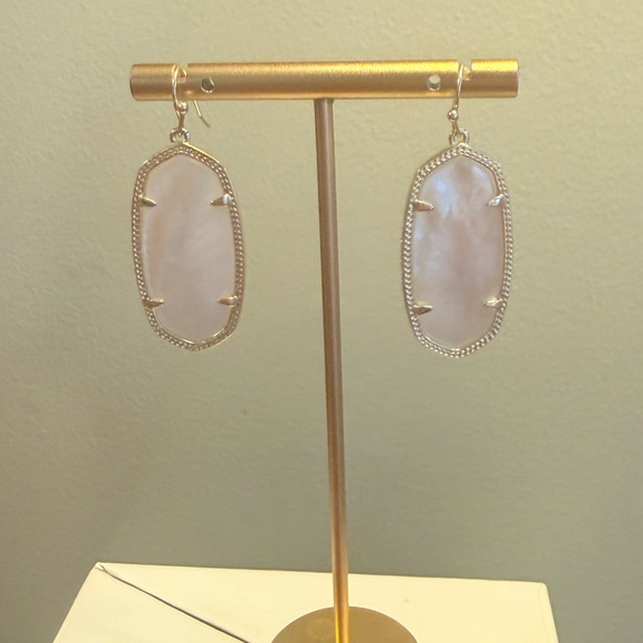 Kendra Scott Dani Gold Drop Earrings Ivory Mother of Pearl - Picture 5 of 8